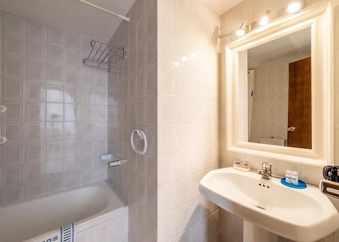 Apartamentos Ros Santa Eularia des Riu