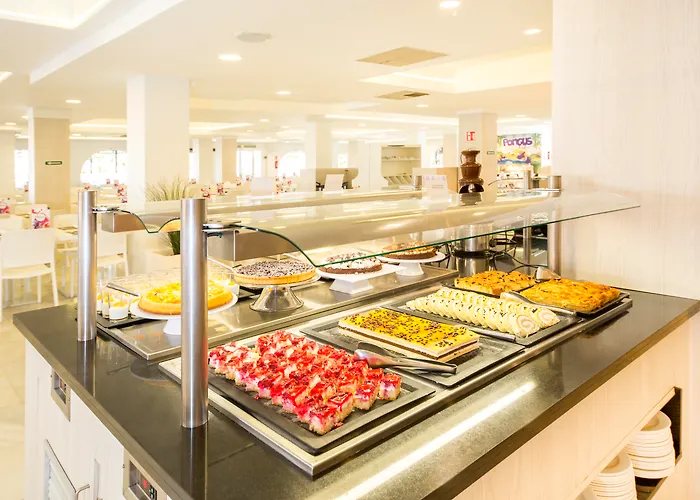 Family Friendly hotels in Playa d'en Bossa