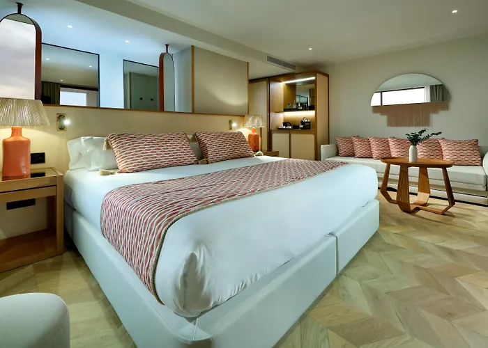 San Antonio (Ibiza) 5 Star Hotels