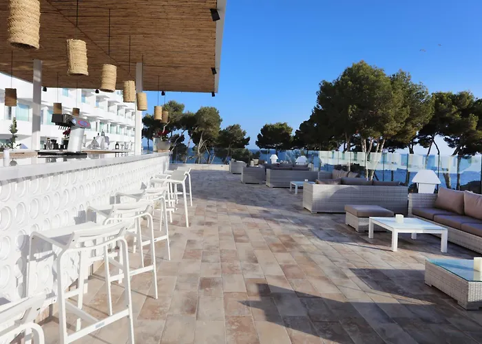 Kids Friendly Hotels in Santa Eularia des Riu