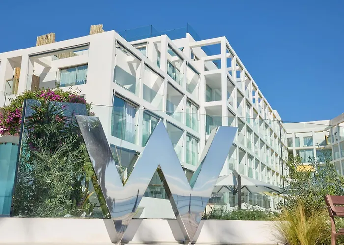 Santa Eularia des Riu hotels near Puig de Missa